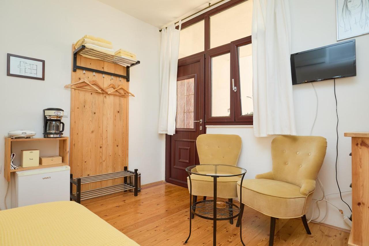 Room Over Old Town Дубровник Екстериор снимка