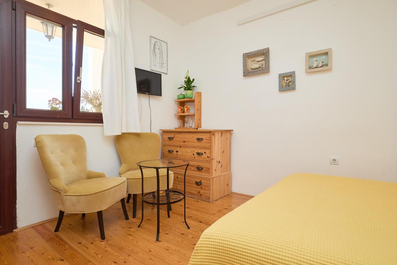 Room Over Old Town Дубровник Екстериор снимка