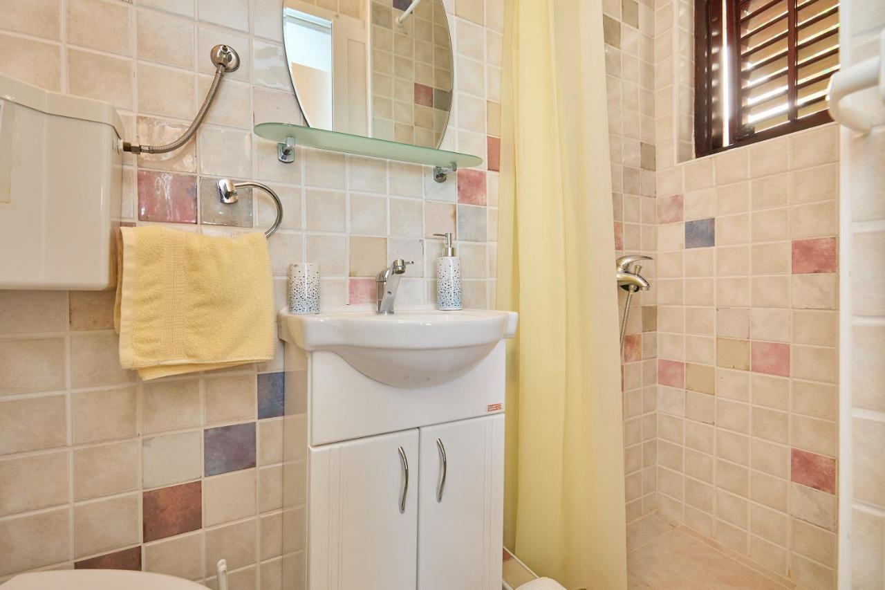 Room Over Old Town Дубровник Екстериор снимка